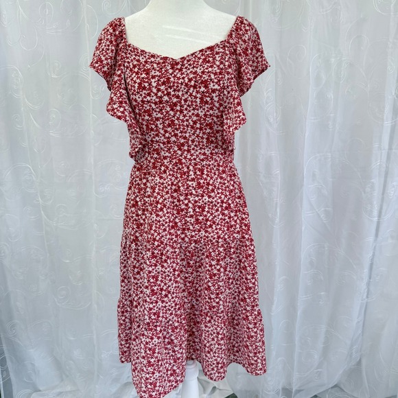 Monteau Dresses & Skirts - Monteau Los Angeles Red Floral Flutter Sleeve Tiered Midi Dress Small
